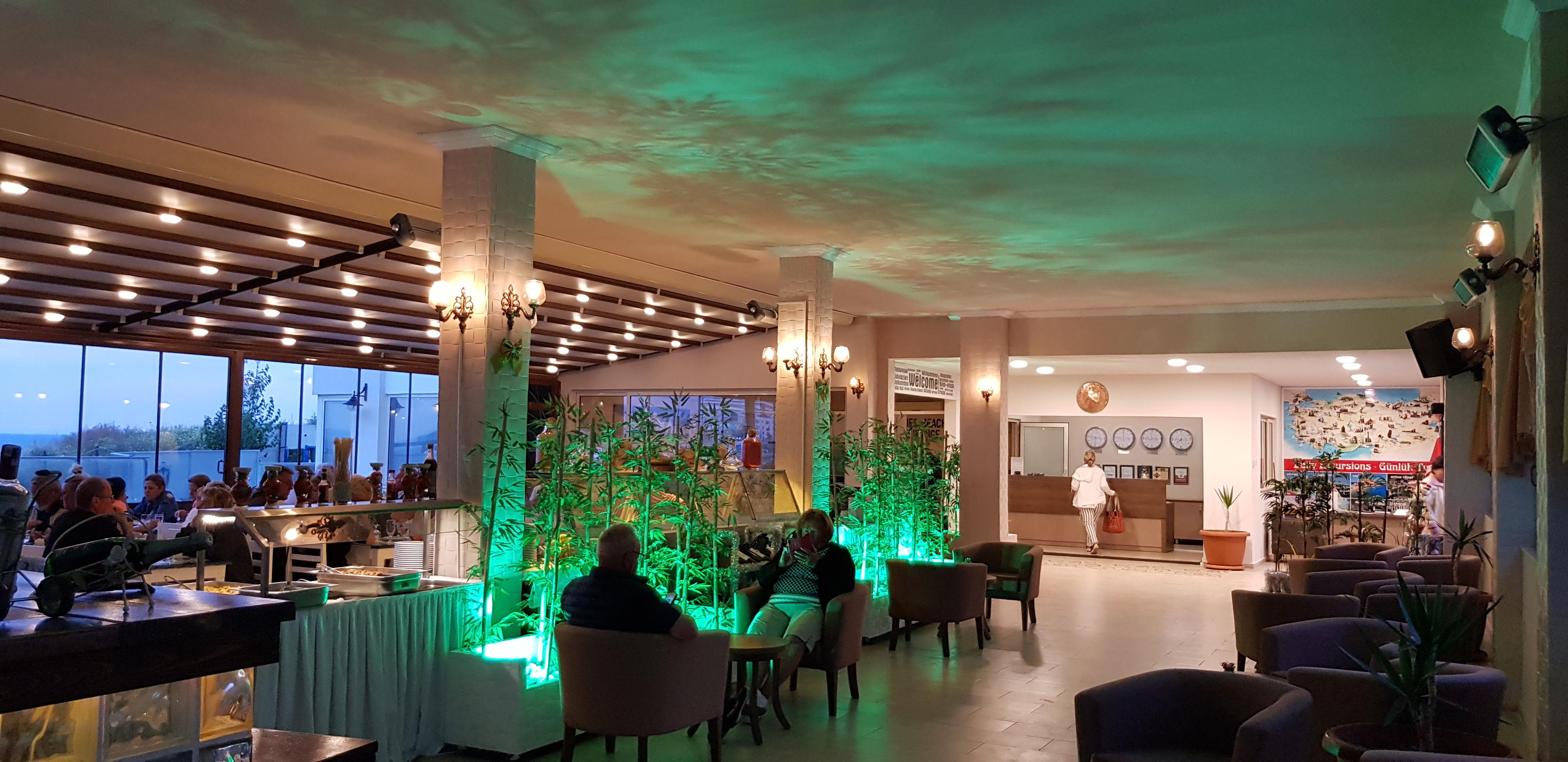 เลดี้ บีช เรสซิเดนซ์ - สำหรับผู้ใหญ่เท่านั้น Aparthotel คูซาดาซี ภายนอก รูปภาพ
