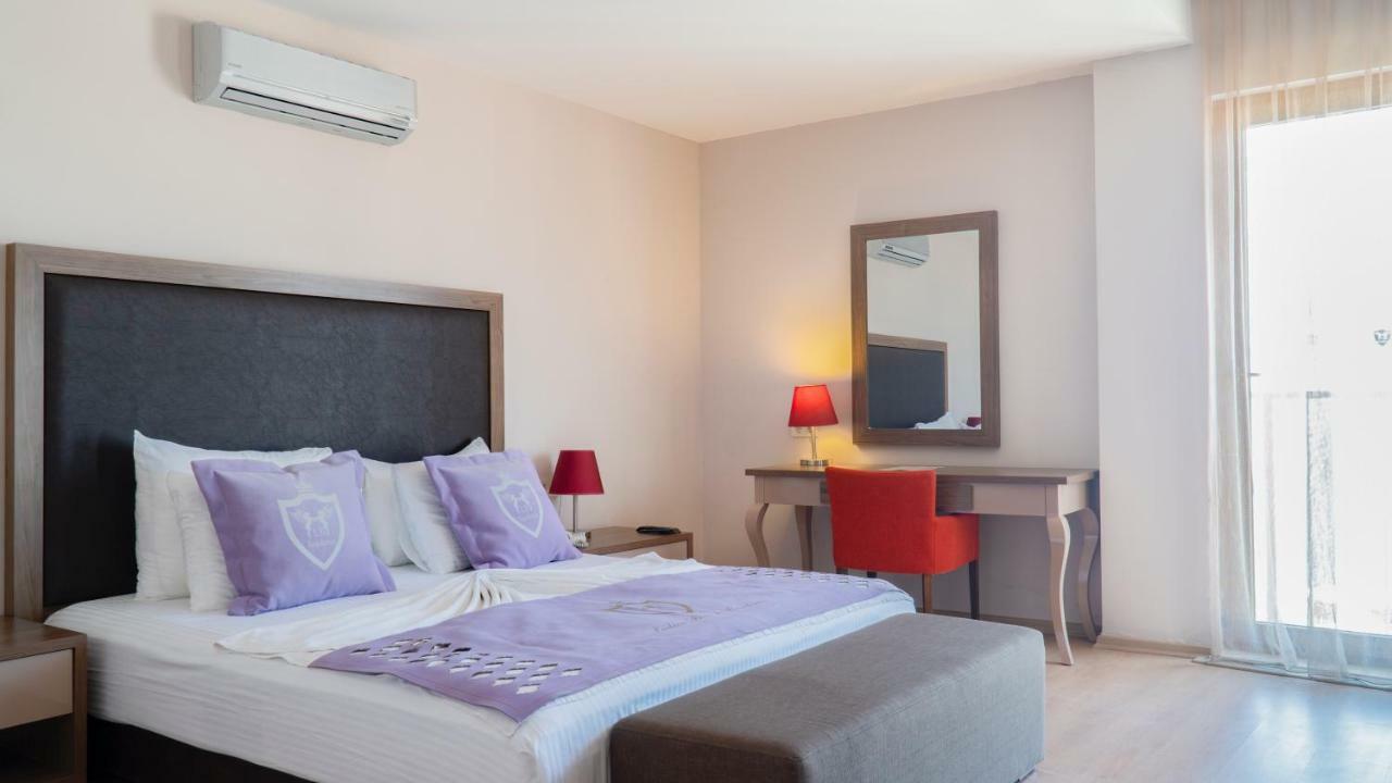 เลดี้ บีช เรสซิเดนซ์ - สำหรับผู้ใหญ่เท่านั้น Aparthotel คูซาดาซี ภายนอก รูปภาพ