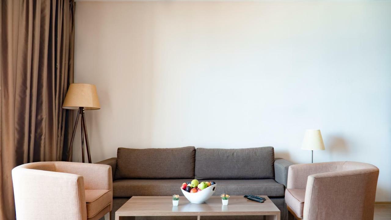 เลดี้ บีช เรสซิเดนซ์ - สำหรับผู้ใหญ่เท่านั้น Aparthotel คูซาดาซี ภายนอก รูปภาพ